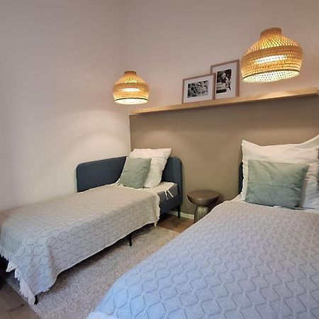 Ferienwohnung Mit 180° Meerblick Dobreć Exteriör bild